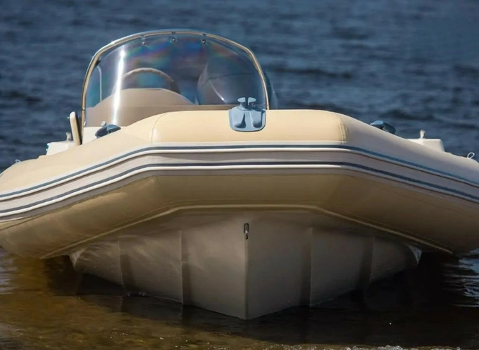 Лодка РИБ Skylark R 570