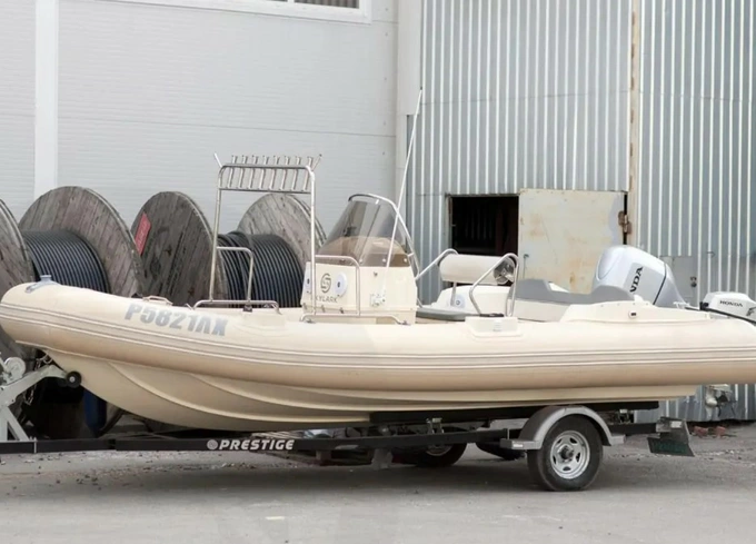 Лодка РИБ Skylark T 570