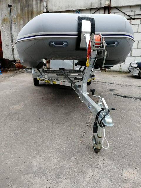 Автомобильный прицеп ЛАВ - 81014А КАТАМАРАН