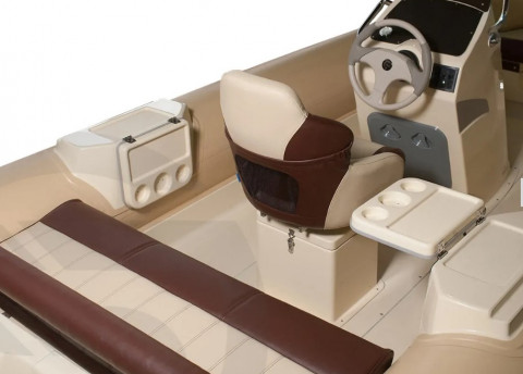 Столик откидной на баллон (стеклопластик)