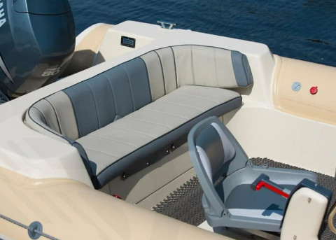 Лодка РИБ Skylark R 570