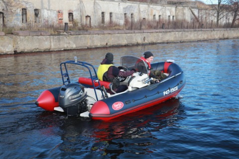 Лодка РИБ Fortis 450R