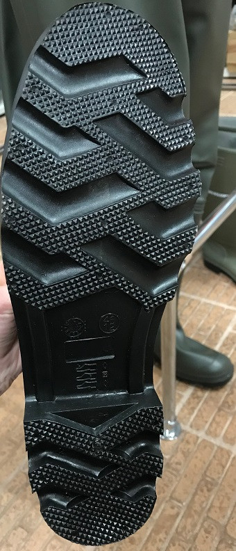 Забродный костюм рыбацкий