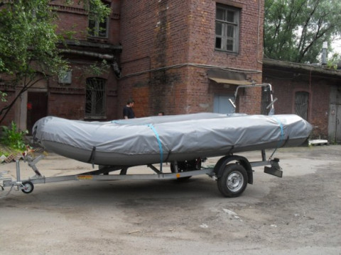Тент для транспортировки и хранения лодки